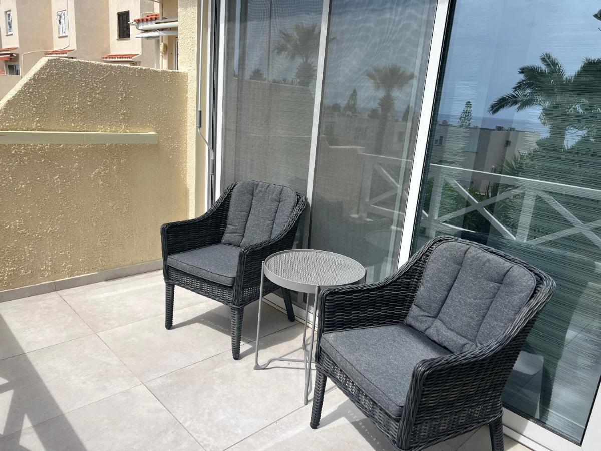 Ferienwohnung Modern Seaview Townhouse In Coral Bay (Adults Only) Peyia Exterior foto