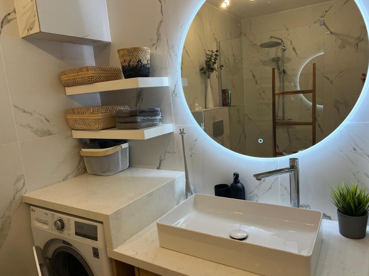 Ferienwohnung Modern Seaview Townhouse In Coral Bay (Adults Only) Peyia Exterior foto